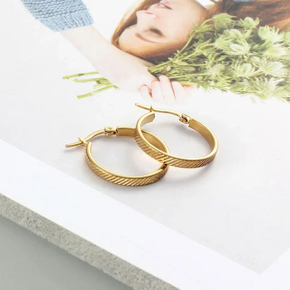 Stainless Steel Hoop Earrings For Women 2025 Statement Round Silver Gold Color Loop Brincos Female Jewelry Wholesale Party Gift